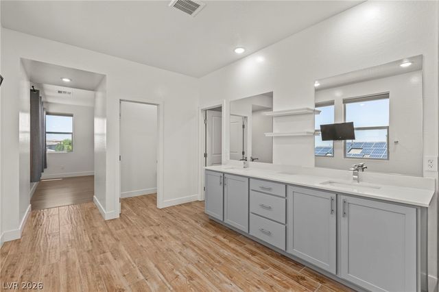 8320 Carabiner Court, Las Vegas, NV 89166