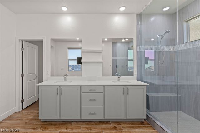 8320 Carabiner Court, Las Vegas, NV 89166