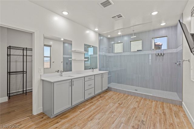8320 Carabiner Court, Las Vegas, NV 89166
