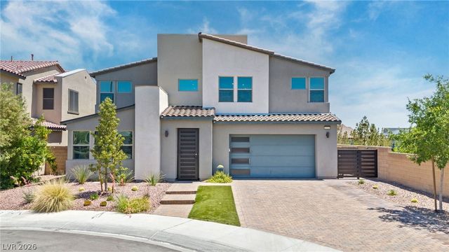 8320 Carabiner Court, Las Vegas, NV 89166