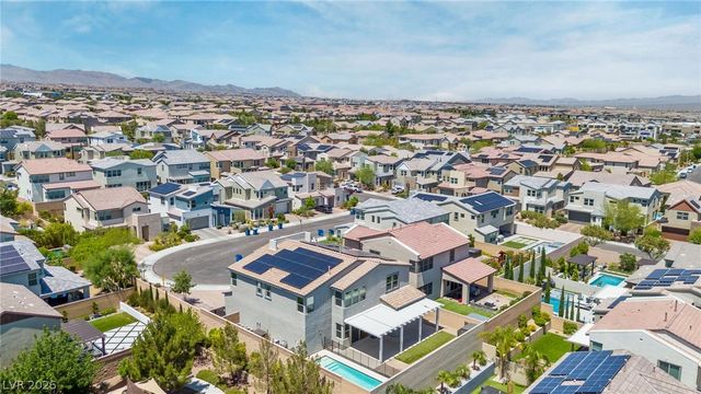 8320 Carabiner Court, Las Vegas, NV 89166