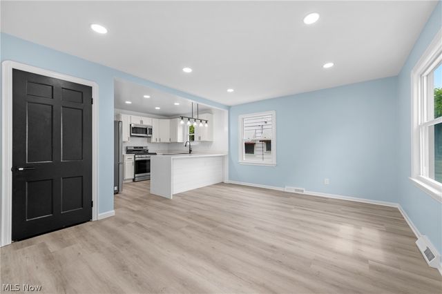 12416 Mortimer Avenue, Cleveland, OH 44111