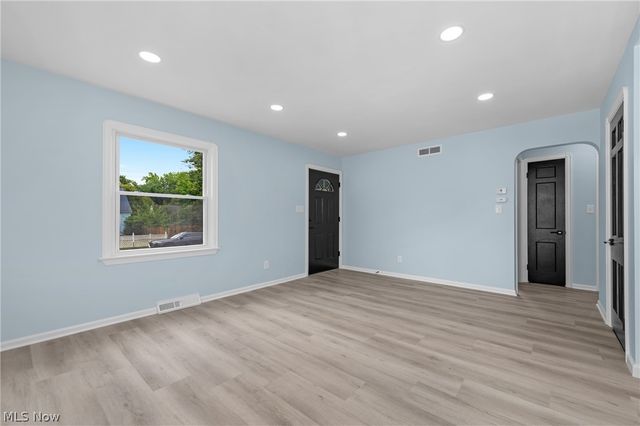 12416 Mortimer Avenue, Cleveland, OH 44111