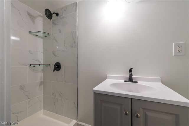12416 Mortimer Avenue, Cleveland, OH 44111