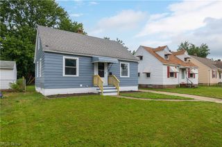 12416 Mortimer Avenue, Cleveland, OH 44111