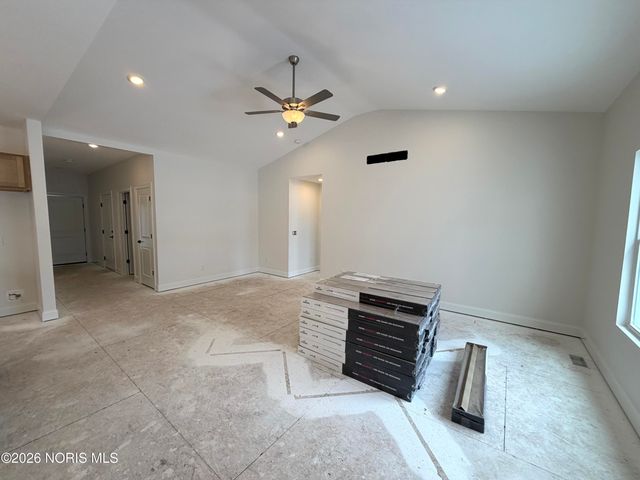 5032 Easton Drive, Oregon, OH 43616