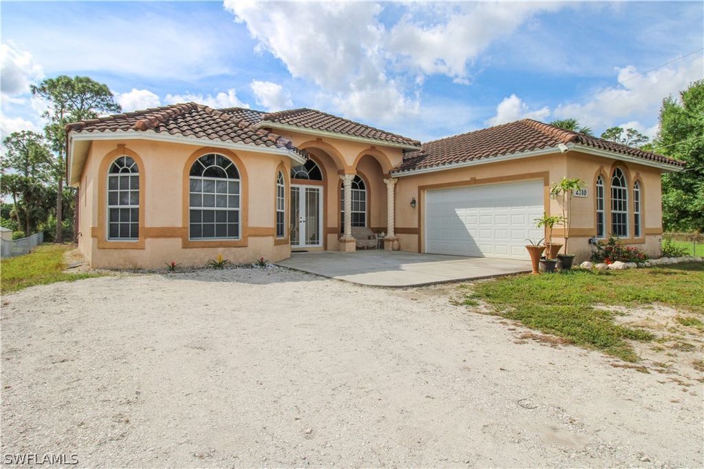 2310 2nd AVE SE, Naples, FL 34117