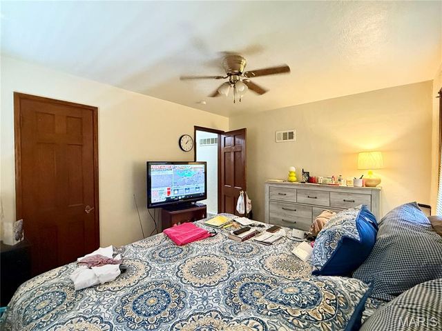 7506 W Florissant Avenue, St Louis, MO 63136