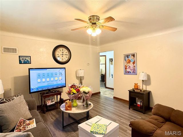 7506 W Florissant Avenue, St Louis, MO 63136