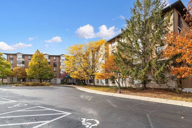470 Fawell Boulevard 320, Glen Ellyn, IL 60137