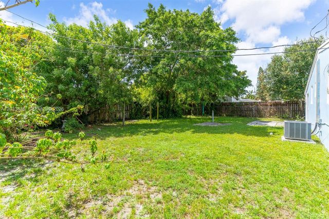 401 SW 25th Ave, Fort Lauderdale, FL 33312