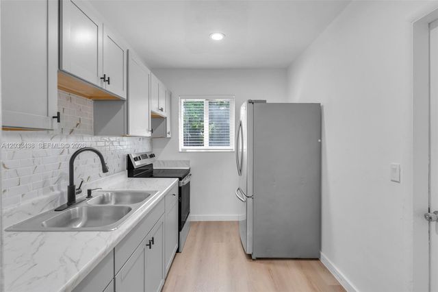 401 SW 25th Ave, Fort Lauderdale, FL 33312