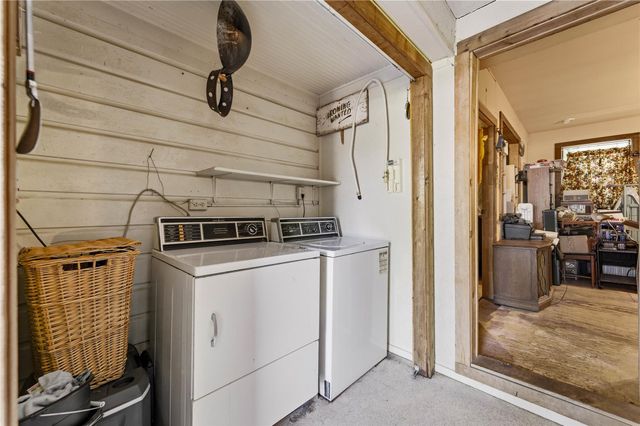 242 S Sycamore Ave, New Braunfels, TX 78130