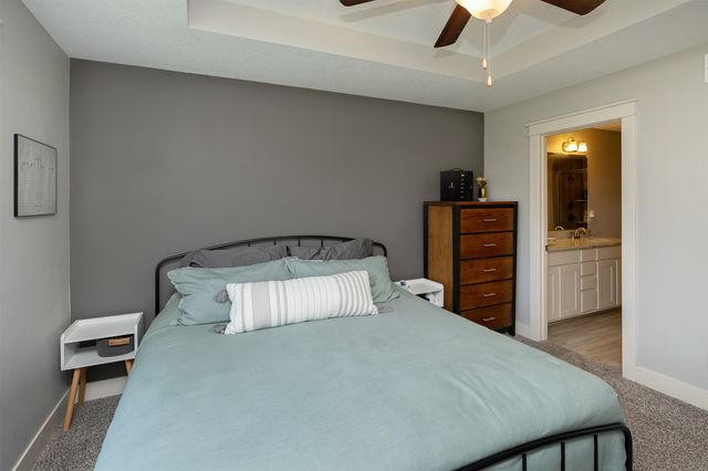 2909 SW Country Lane, Ankeny, IA 50023