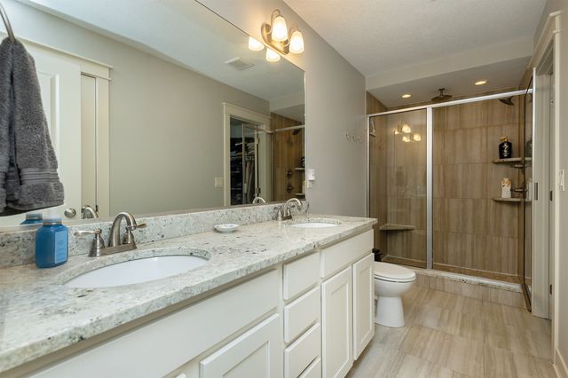 2909 SW Country Lane, Ankeny, IA 50023