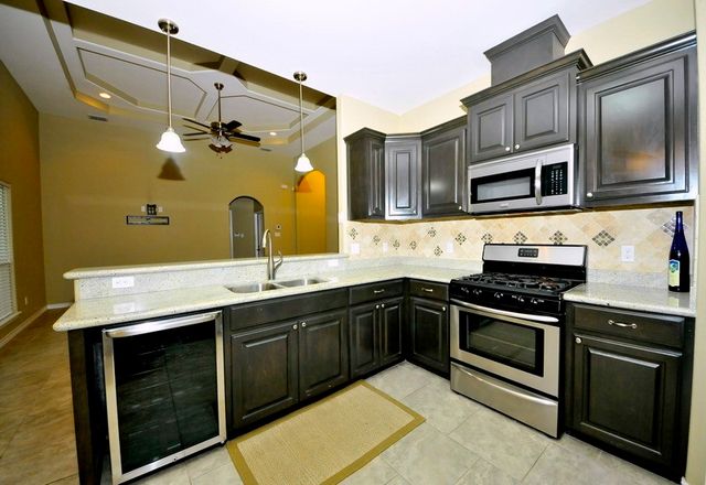 15609 ESCAPADE St, Corpus Christi, TX 78418