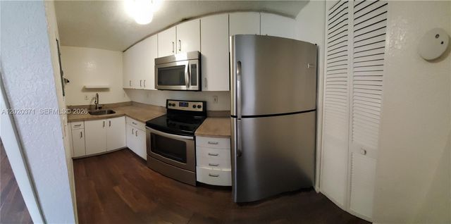 300 NW 84th Terrace 300, Miami, FL 33150