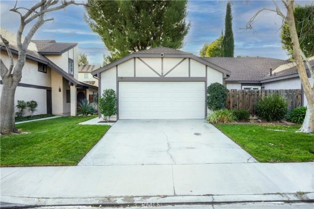 28291 Bockdale Ave., Canyon Country, CA 91387