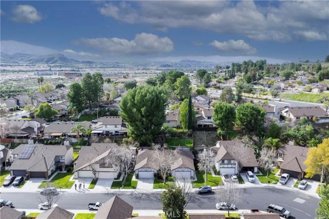 28291 Bockdale Ave., Canyon Country, CA 91387
