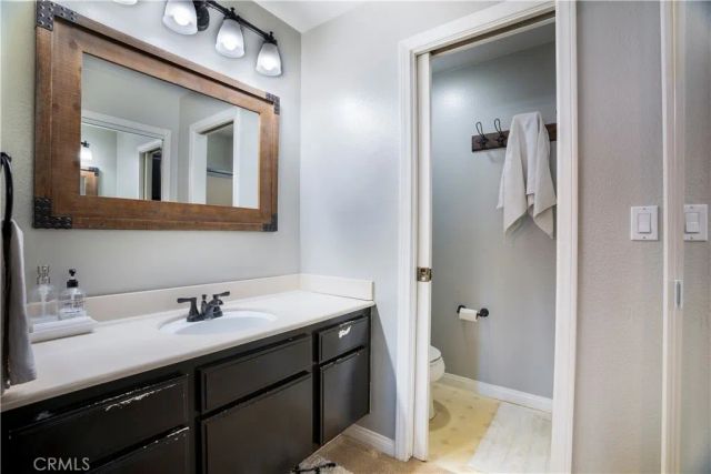 28291 Bockdale Ave., Canyon Country, CA 91387