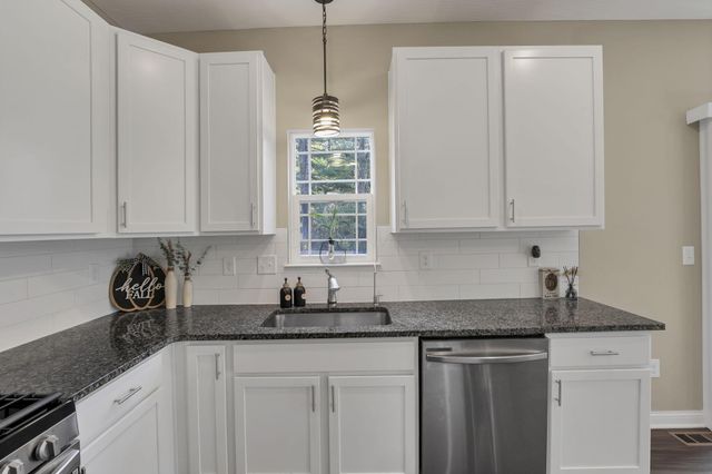 793 Francis Drive, Heath, OH 43056