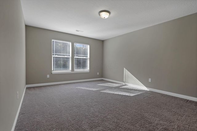 793 Francis Drive, Heath, OH 43056