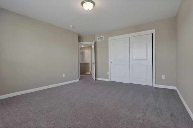 793 Francis Drive, Heath, OH 43056