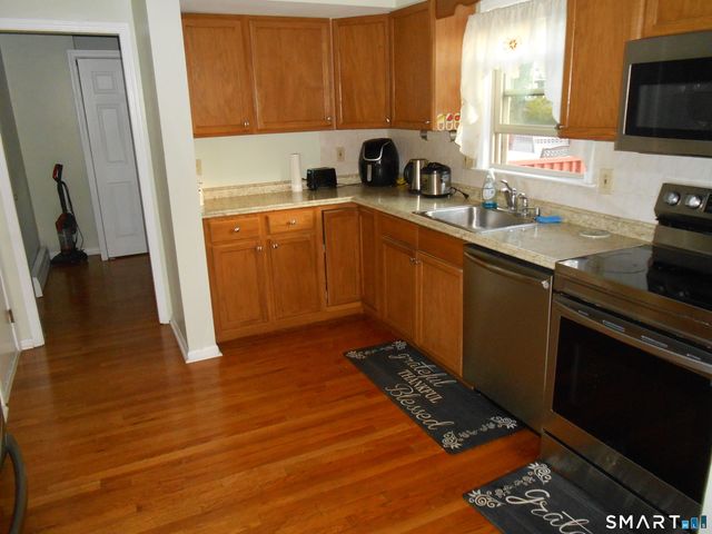 131 Infield Street, Bridgeport, CT 06606