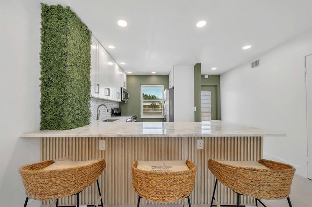 9818 Marina Boulevard 1225, Boca Raton, FL 33428
