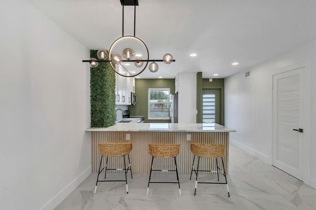 9818 Marina Boulevard 1225, Boca Raton, FL 33428