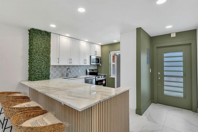 9818 Marina Boulevard 1225, Boca Raton, FL 33428