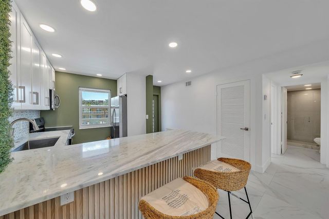 9818 Marina Boulevard 1225, Boca Raton, FL 33428