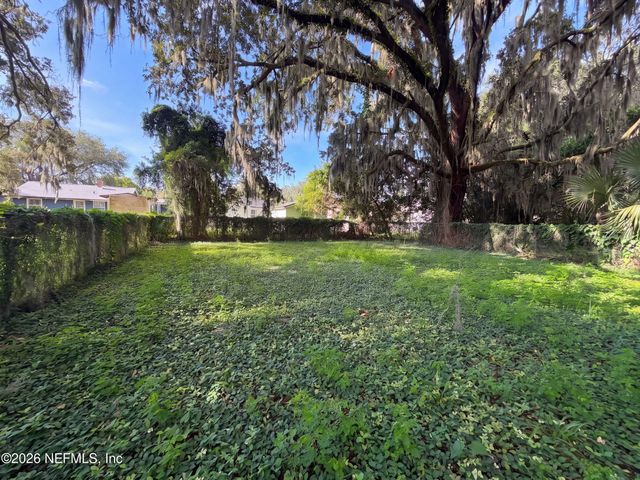 1834 BROOKER Road, Jacksonville, FL 32207