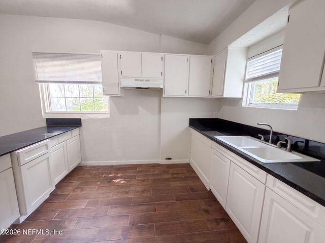 1834 BROOKER Road, Jacksonville, FL 32207