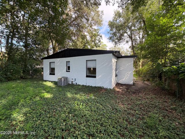 1834 BROOKER Road, Jacksonville, FL 32207