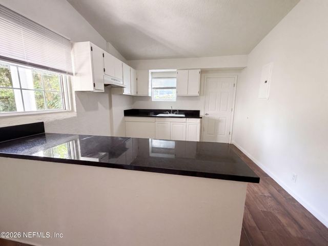 1834 BROOKER Road, Jacksonville, FL 32207