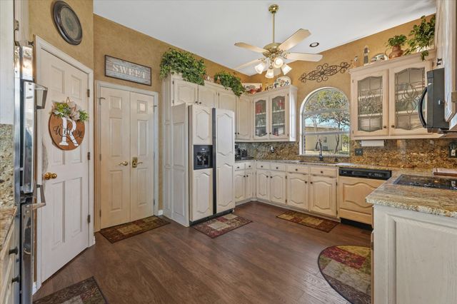 6 Park Lane, Lucas, TX 75002