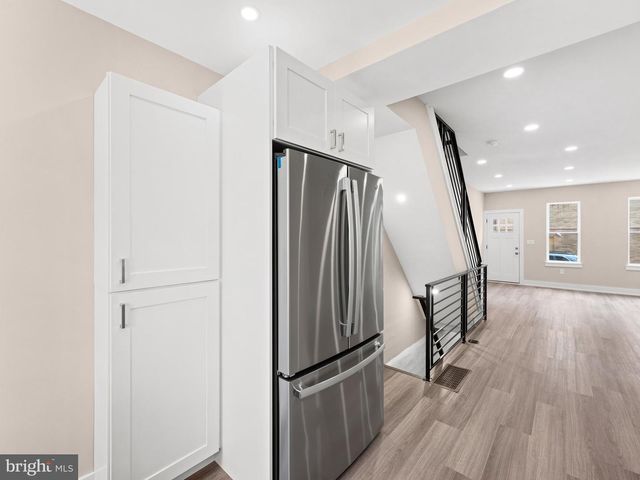 2428 S SARTAIN ST, Philadelphia, PA 19148