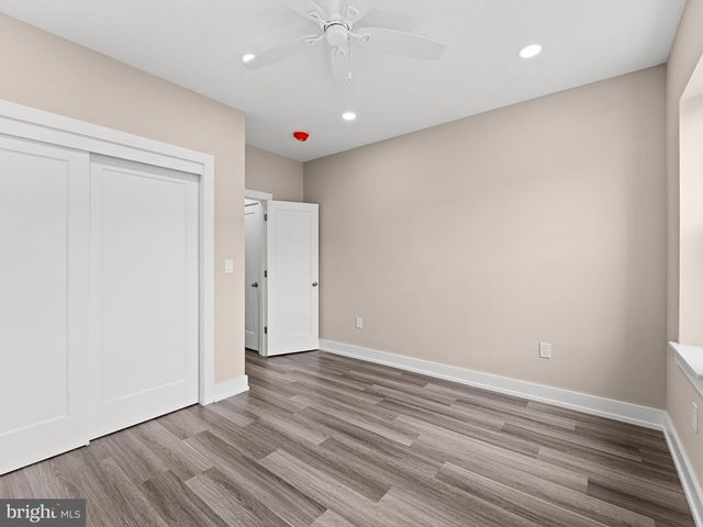 2428 S SARTAIN ST, Philadelphia, PA 19148