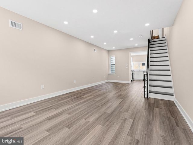 2428 S SARTAIN ST, Philadelphia, PA 19148