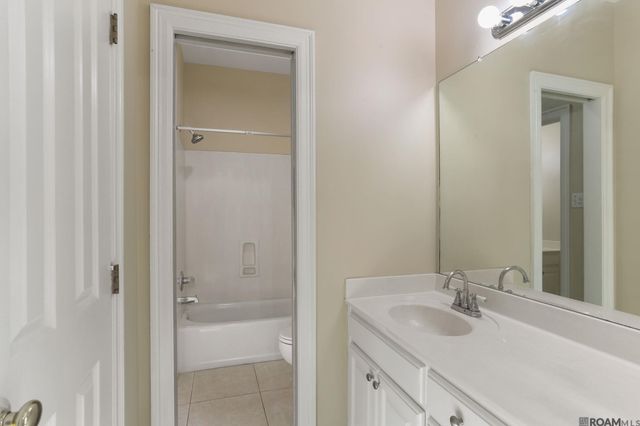 37124 Longwood Ave, Prairieville, LA 70769