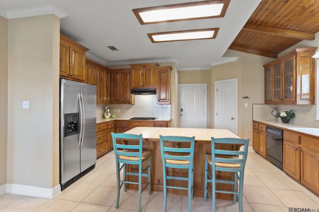 37124 Longwood Ave, Prairieville, LA 70769