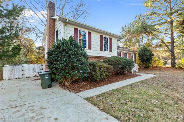 3107 Beaconwood Drive, Greensboro, NC 27455