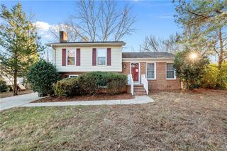 3107 Beaconwood Drive, Greensboro, NC 27455