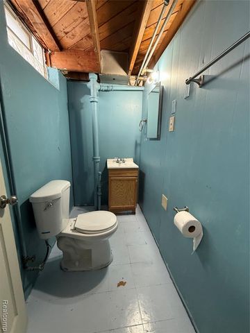 21057 Cunningham Avenue, Warren, MI 48091