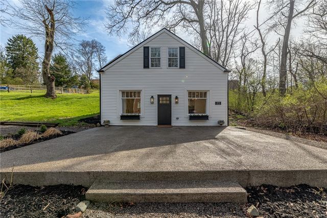 4978 South Pioneer Rd, Hampton, PA 15044