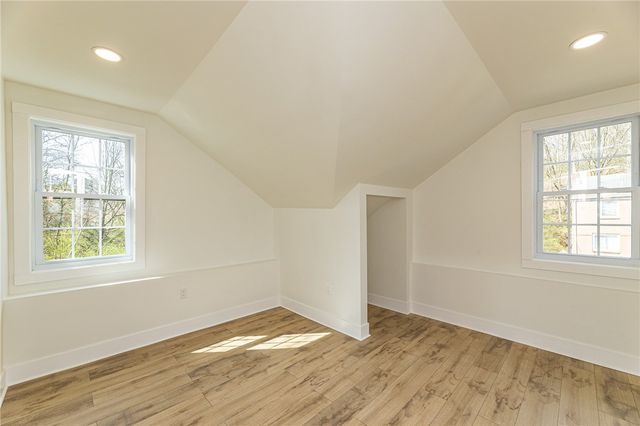 4978 South Pioneer Rd, Hampton, PA 15044