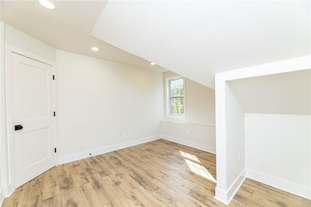 4978 South Pioneer Rd, Hampton, PA 15044