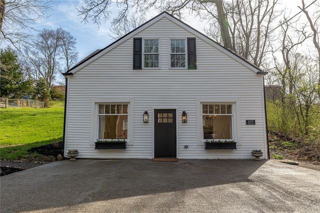 4978 South Pioneer Rd, Hampton, PA 15044