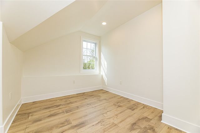 4978 South Pioneer Rd, Hampton, PA 15044